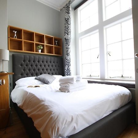 Historic Two Bed Apartment In Heart Of The City Bristol Exterior photo